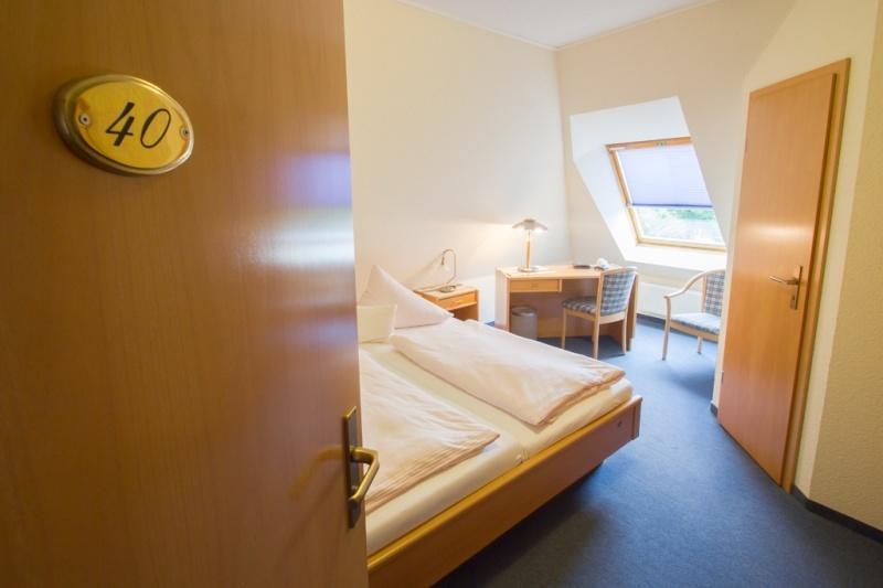 Hotel Zum Kuehlen Grunde Минден Экстерьер фото